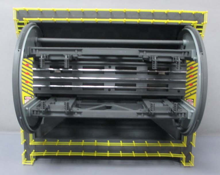 Lionel 6-32910 O Gauge Rotary Coal Dumper Tipple with Bathtub Gondola NIB