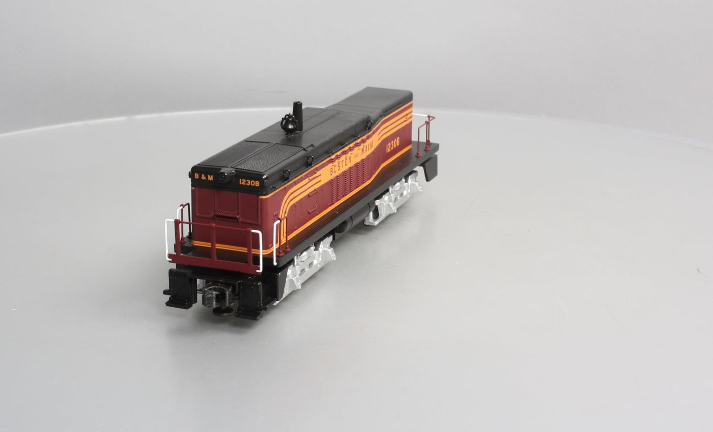 MTH 30-2179-3 O Gauge Boston & Maine SW-9 Calf Diesel Switcher #1230B NIB