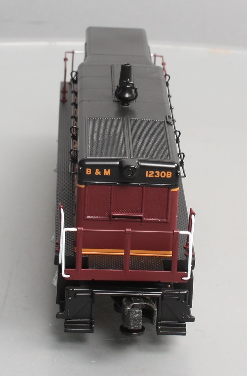 MTH 30-2179-3 O Gauge Boston & Maine SW-9 Calf Diesel Switcher #1230B NIB
