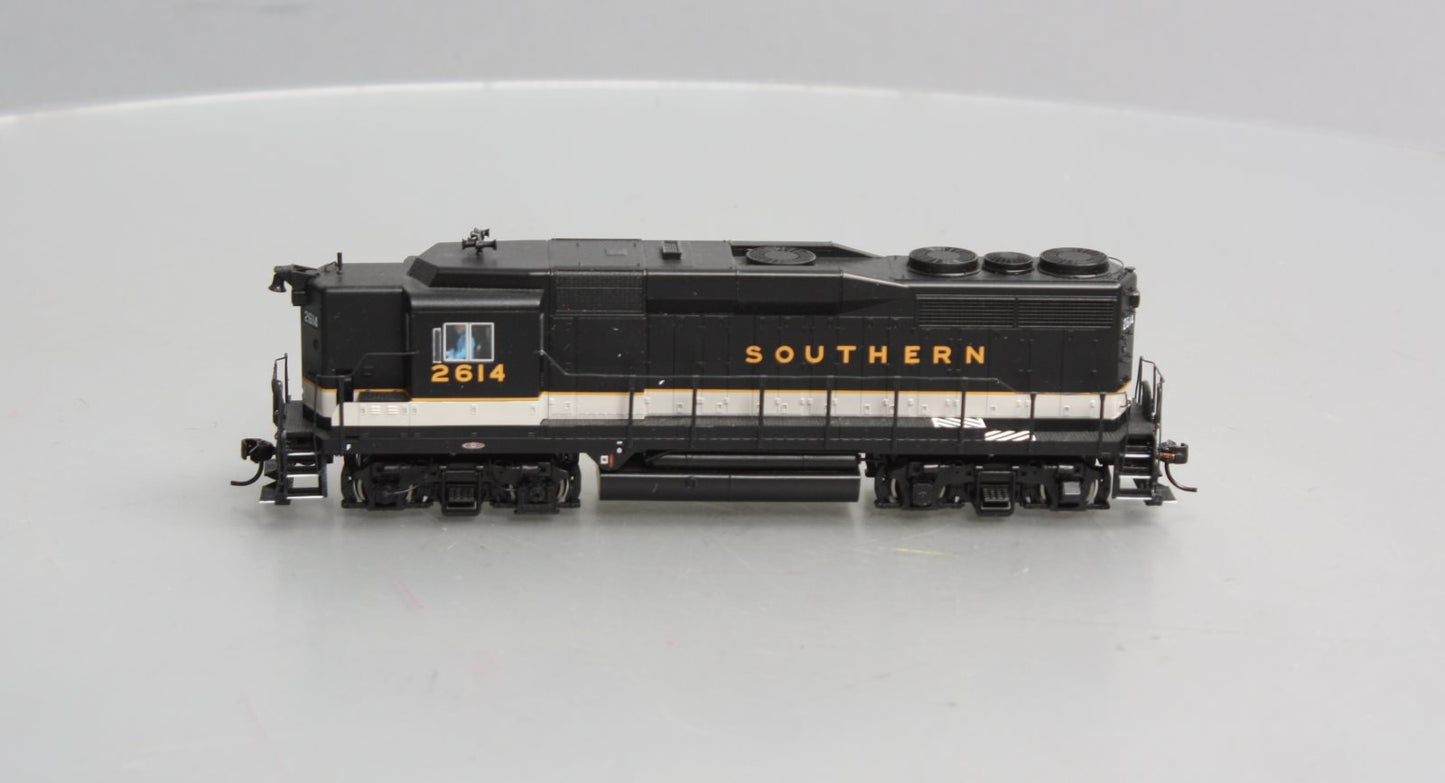 Walthers 920-48864 Proto HO Scale EMD GP30 Std SOU #2614
