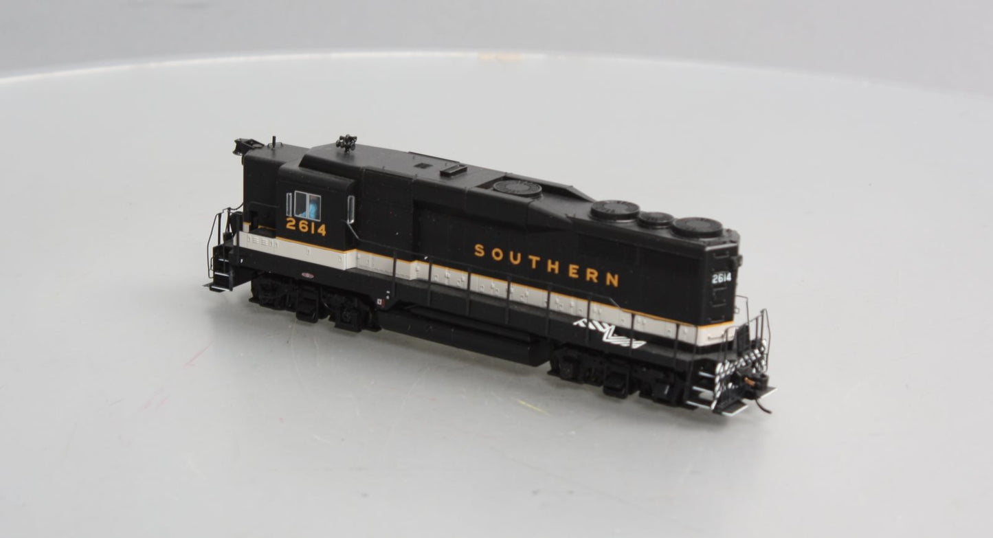 Walthers 920-48864 Proto HO Scale EMD GP30 Std SOU #2614