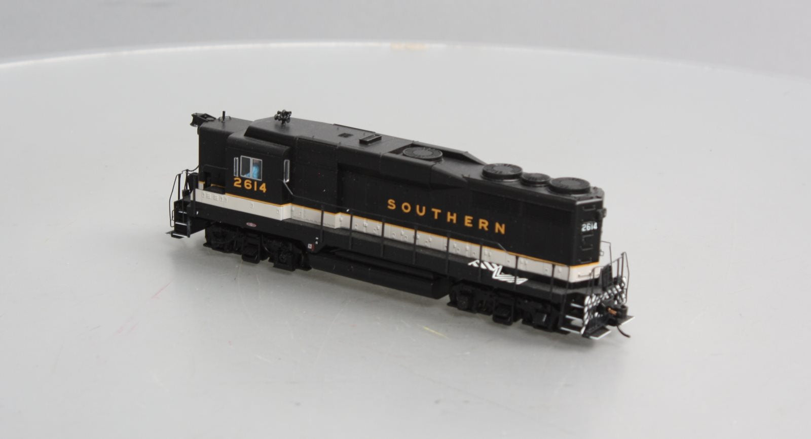 Walthers 920-48864 Proto HO Scale EMD GP30 Std SOU #2614