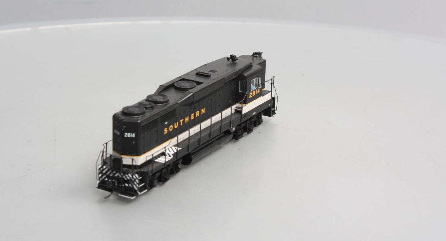 Walthers 920-48864 Proto HO Scale EMD GP30 Std SOU #2614
