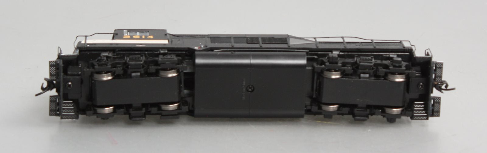 Walthers 920-48864 Proto HO Scale EMD GP30 Std SOU #2614