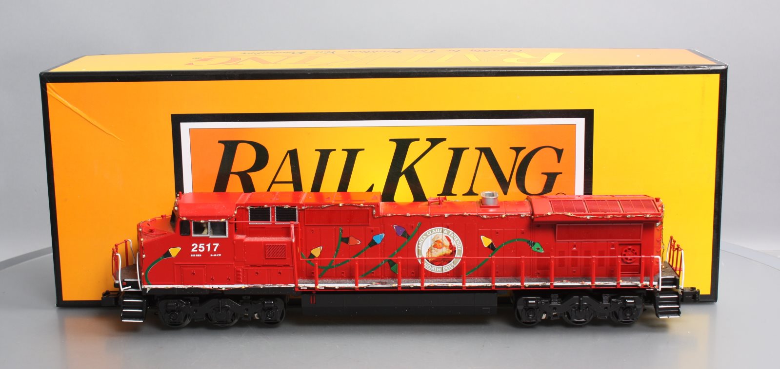 MTH 30-20436-1 Christmas Dash-8 Diesel Engine Proto-Sound 3.0 #2517