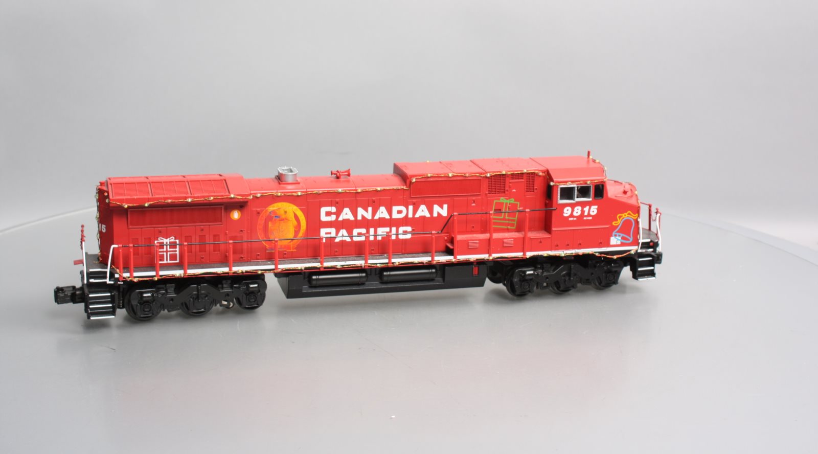 MTH 30-20639-1 O Scale CP Dash-8 Diesel Engine w/PS3 & LED Lights #9815
