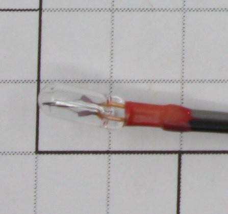 Lionel 8216-9 14 Volt Grain of Wheat Light Bulb