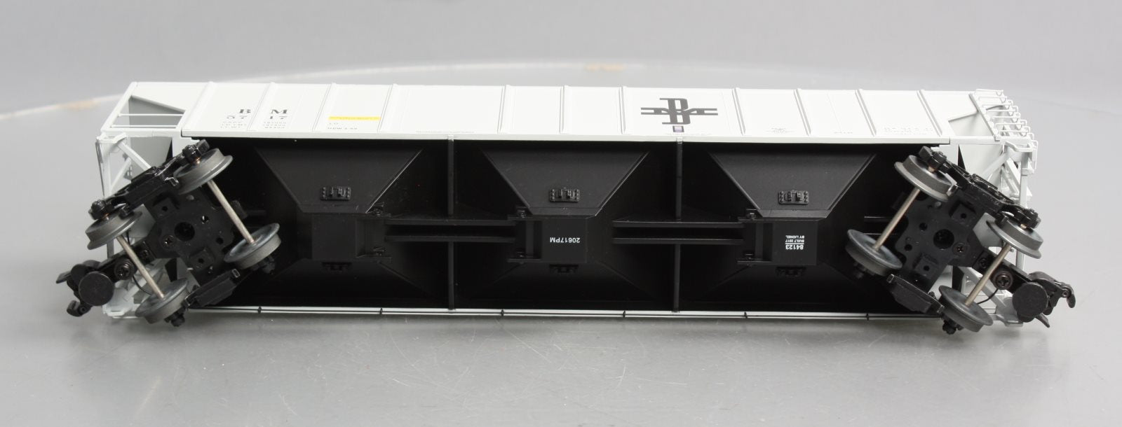 Lionel 6-84123 O Boston & Maine PS-2CD Covered Hopper