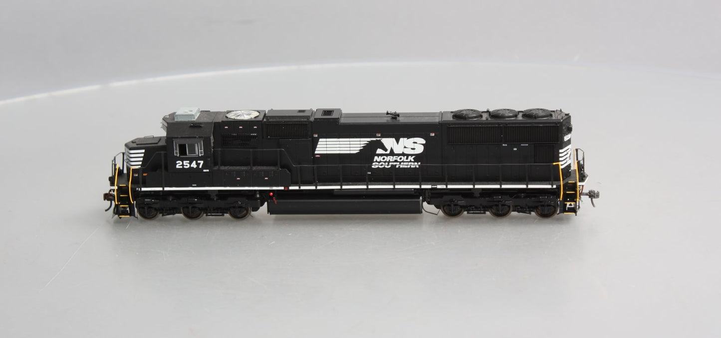 Athearn G70612 HO Norfolk Southern SD70 Diesel Locomotive w/DCC & Sound #2547