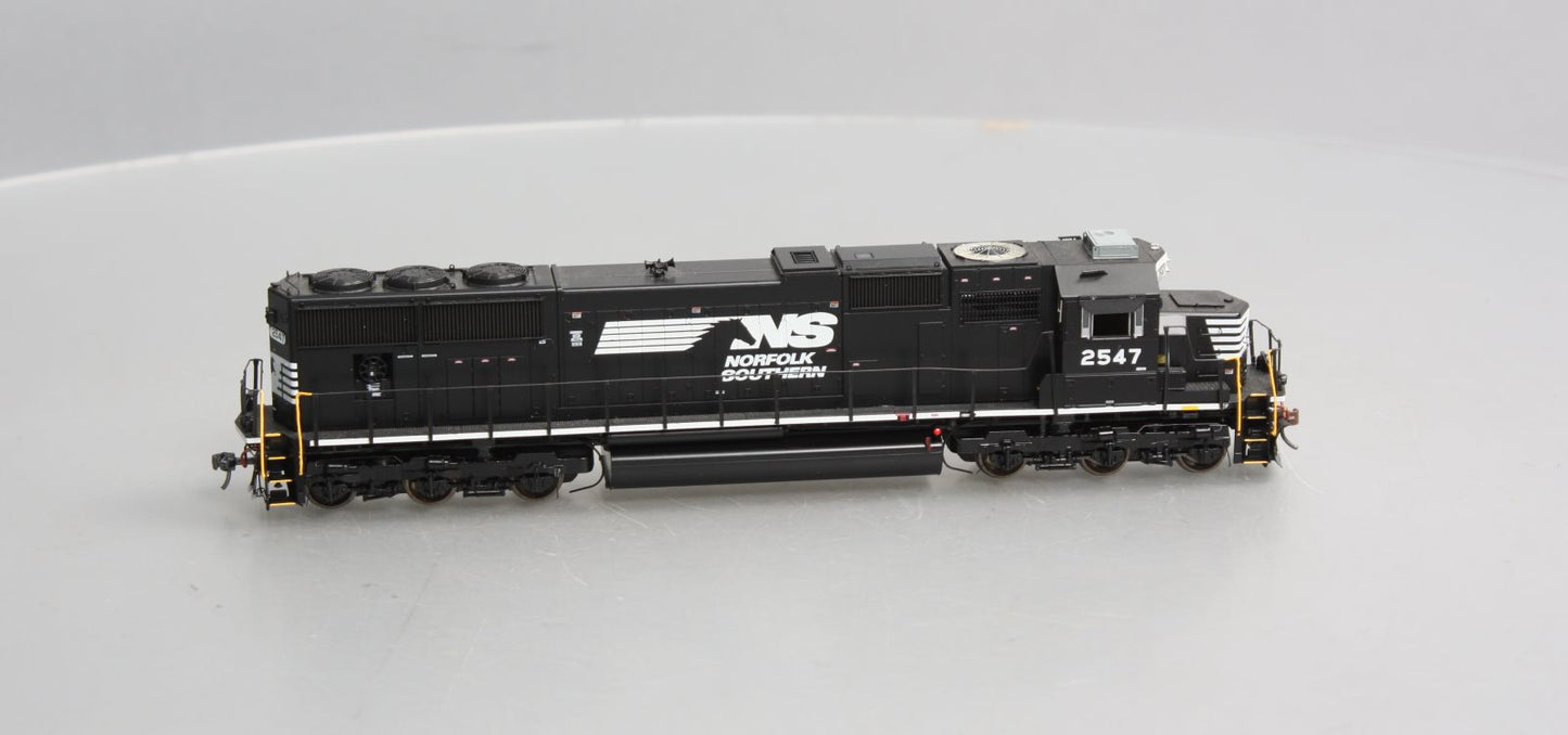 Athearn G70612 HO Norfolk Southern SD70 Diesel Locomotive w/DCC & Sound #2547