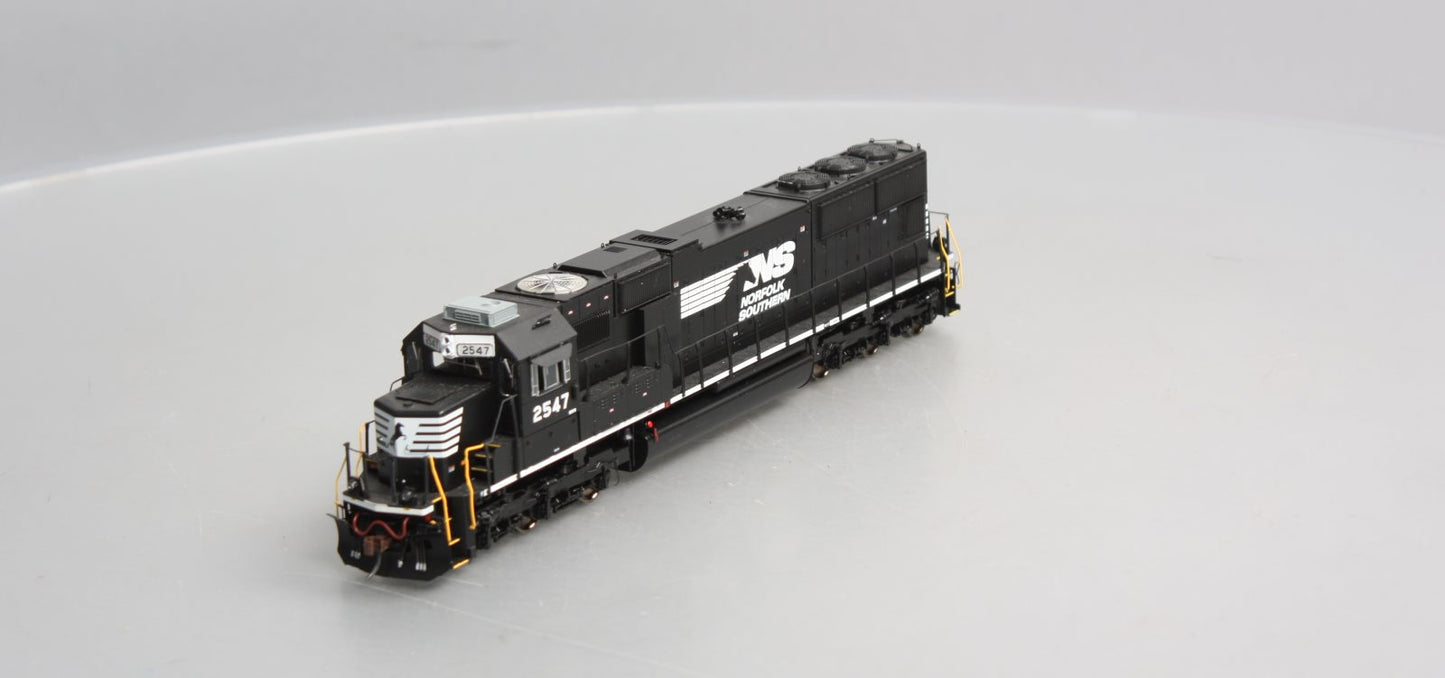Athearn G70612 HO Norfolk Southern SD70 Diesel Locomotive w/DCC & Sound #2547