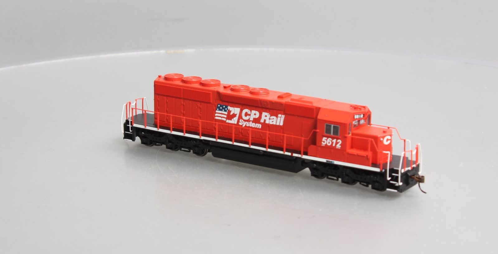 Bachmann 67201 HO CP Rail EMD SD40-2 Diesel Locomotive with Sound and DCC #5612