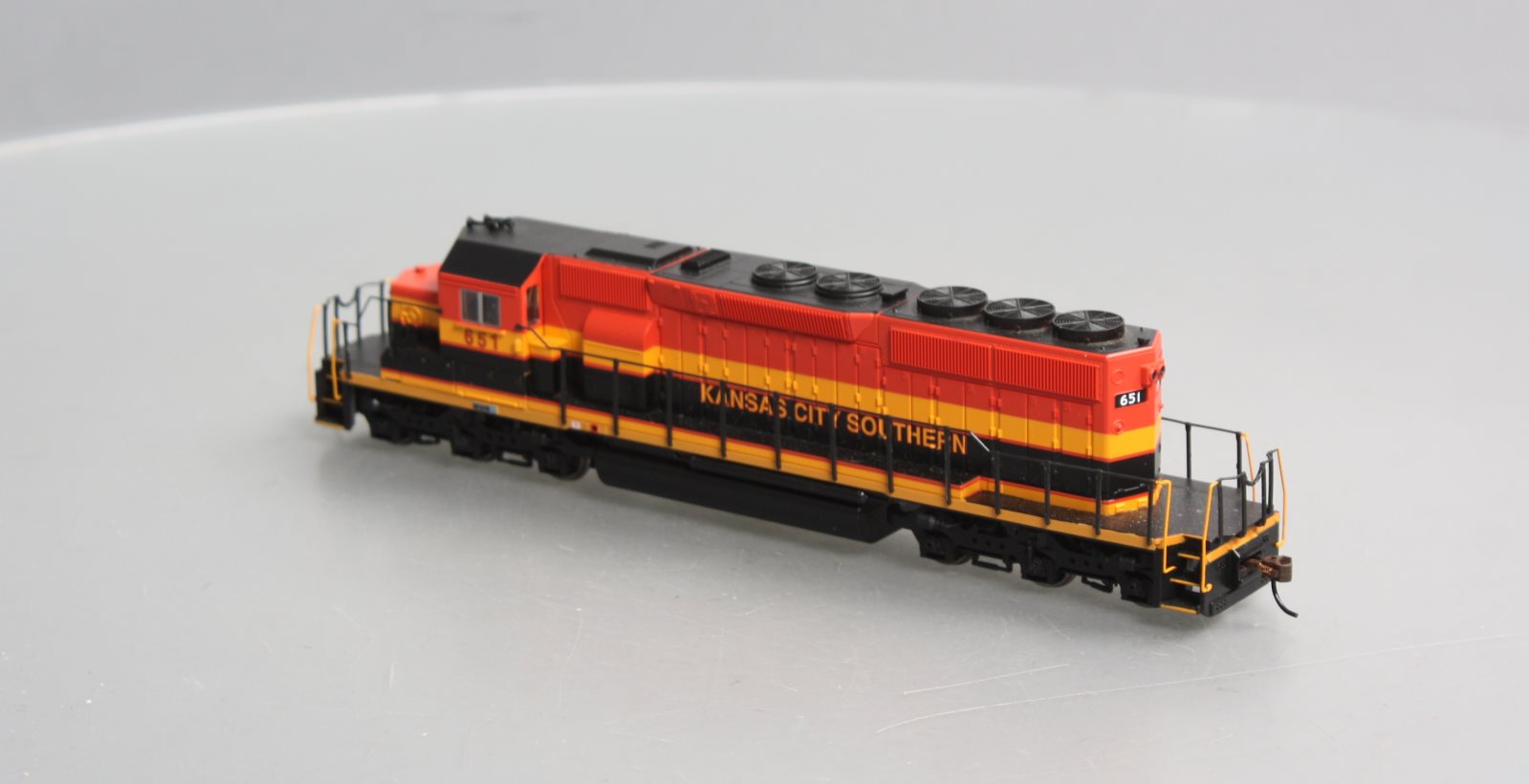 Bachmann 67203 HO KCS EMD SD40-2 Diesel Locomotive with Sound and DCC #651