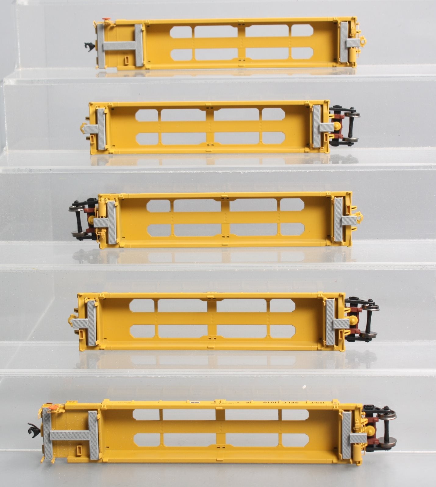 Walthers 910-55636 HO SFLC Thrall Rebuilt 40' Well Car #1010 A-EX (Set of 5)