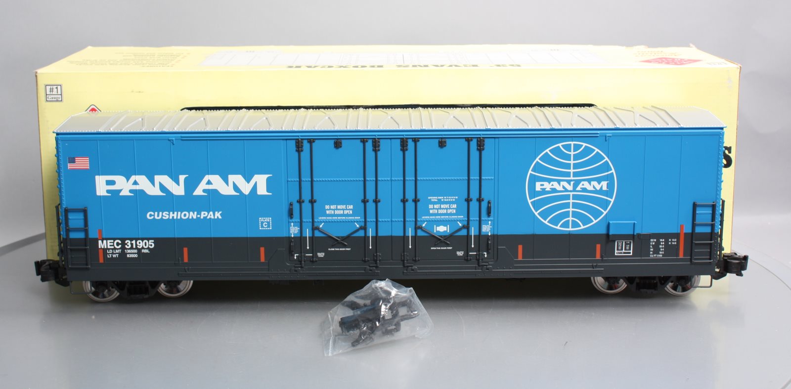Aristo-Craft 50016P G Pan Am 53' Evans Boxcar # 31905 - Metal Wheels