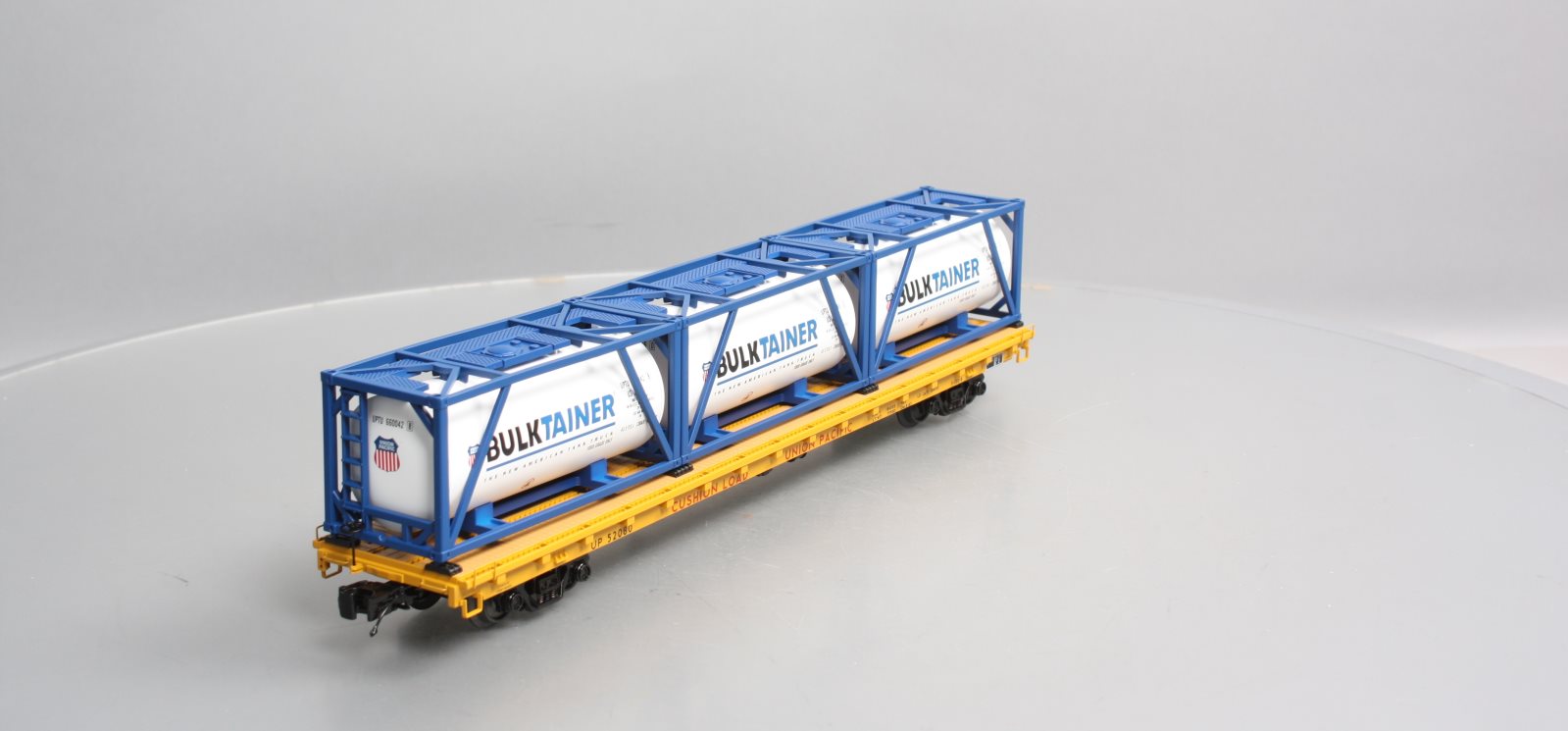 MTH 20-95241 O Gauge Union Pacific Flat Car w/ Tank Containers LN/Box