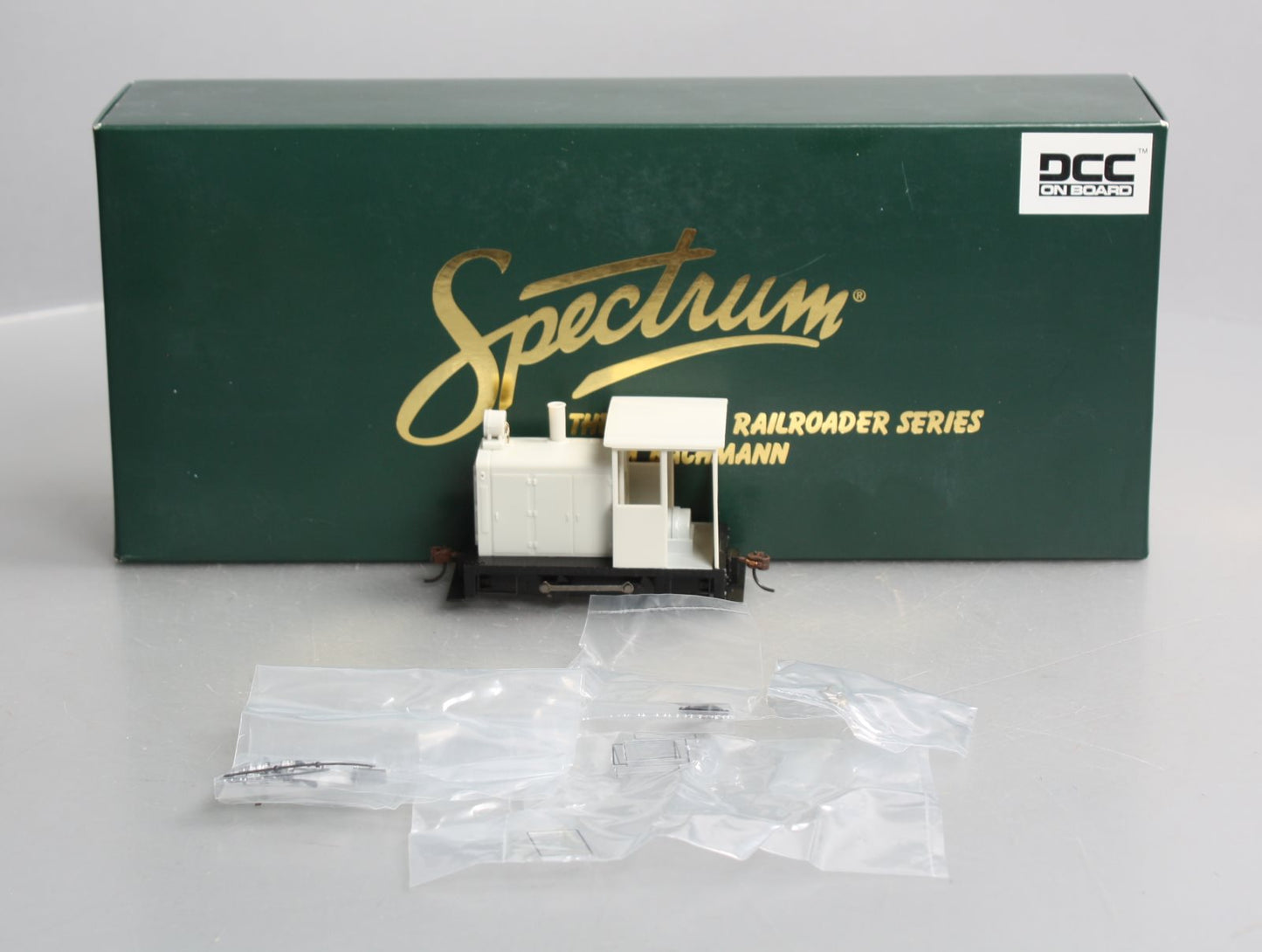 Bachmann Spectrum 28199 On30 Undecorated 0-4-0 Side Rod Gas Mech Loco w/DCC