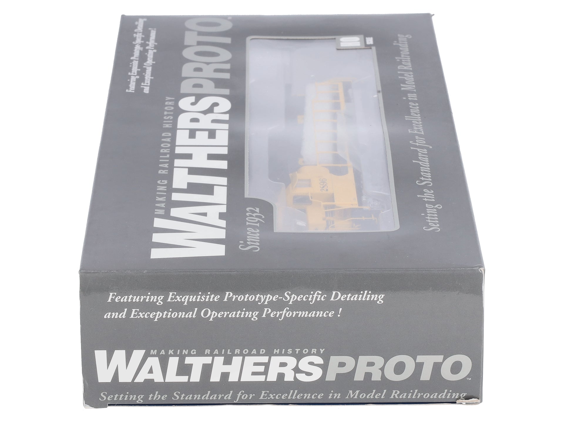 Walthers 920-42163 HO SF EMD GP35 Phase 2 w/Sound & DCC Diesel Locomotive #2896