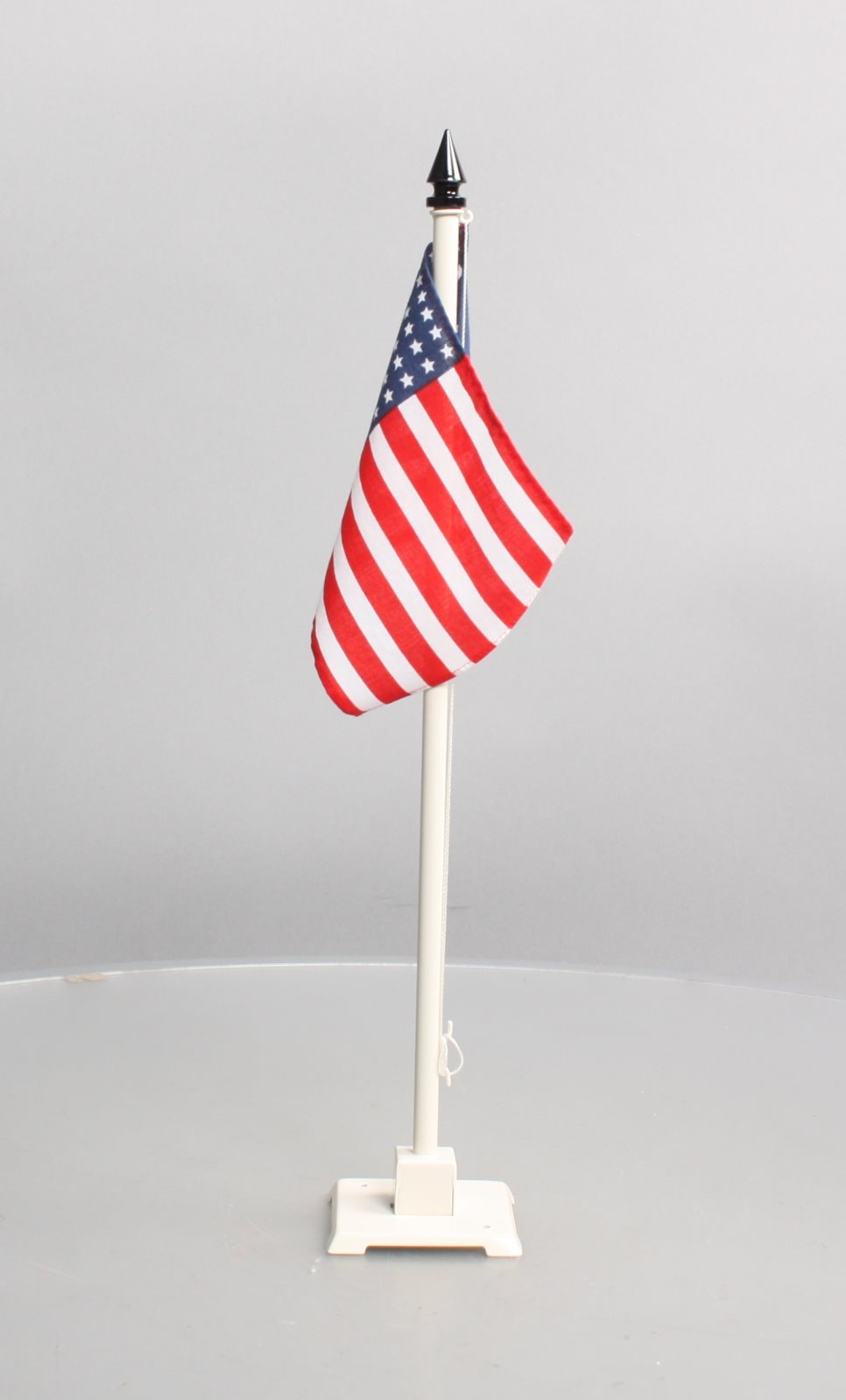 MTH 11-90067 No. 89 STD. GAUGE FLAG POLE & AMERICAN FLAG