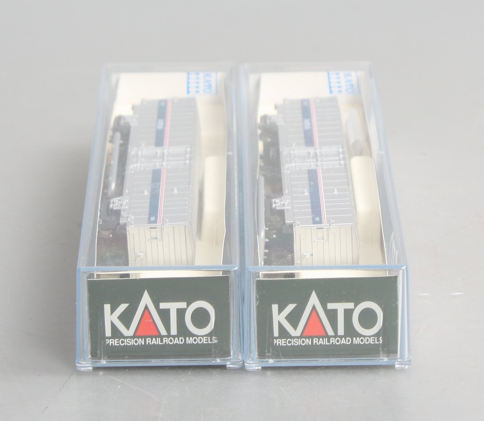 Kato 106-3509 N Scale Amtrak Phase IV Material Handling Car 2-Car Set