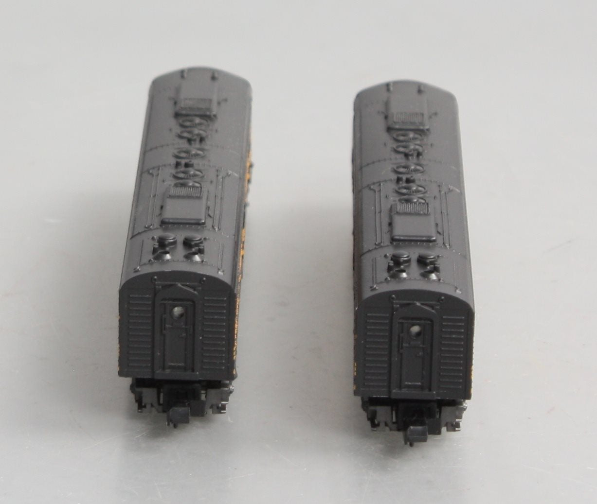 Arnold 5260 N Denver & Rio Grande Diesel Locomotive Set (Set of 2) LN/Box