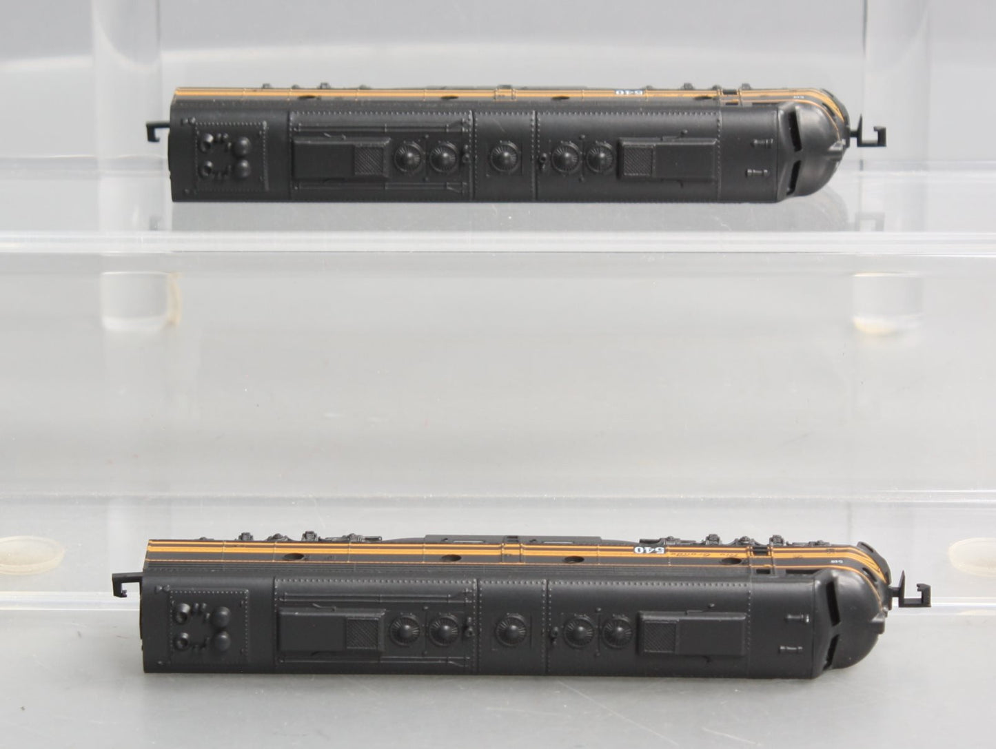 Arnold 5260 N Denver & Rio Grande Diesel Locomotive Set (Set of 2) LN/Box