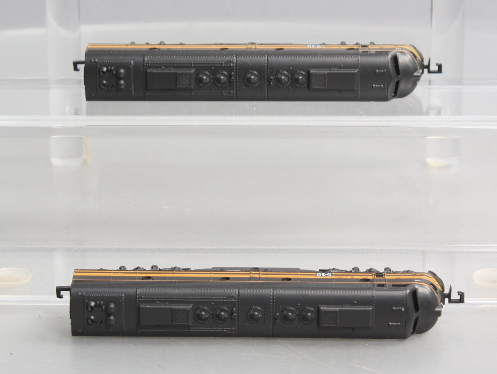 Arnold 5260 N Denver & Rio Grande Diesel Locomotive Set (Set of 2) LN/Box