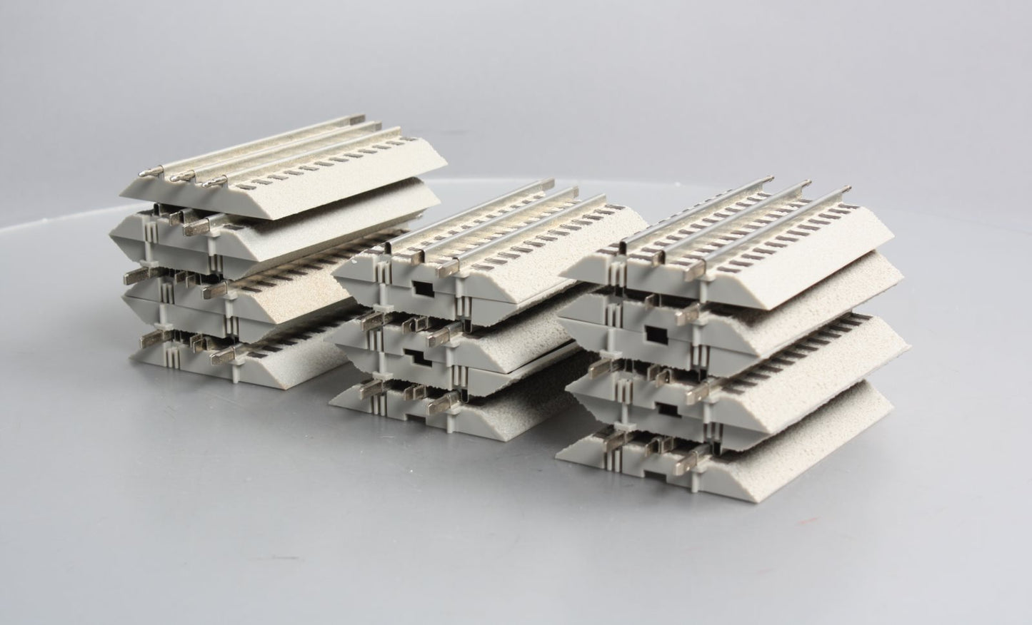Lionel 6-12024 O 5" Straight FasTrack Section (17) EX