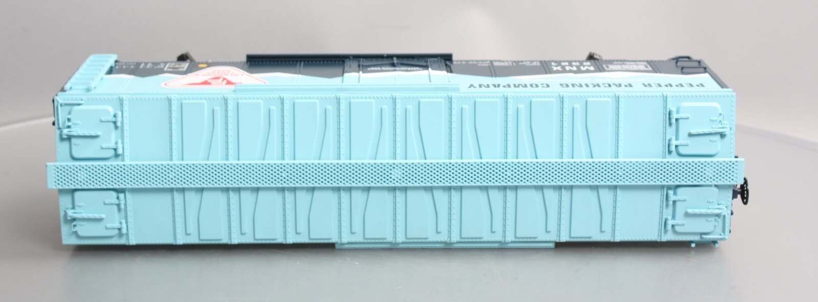 MTH 70-78006 G Scale Pepper Packing 40' Reefer Car #2321