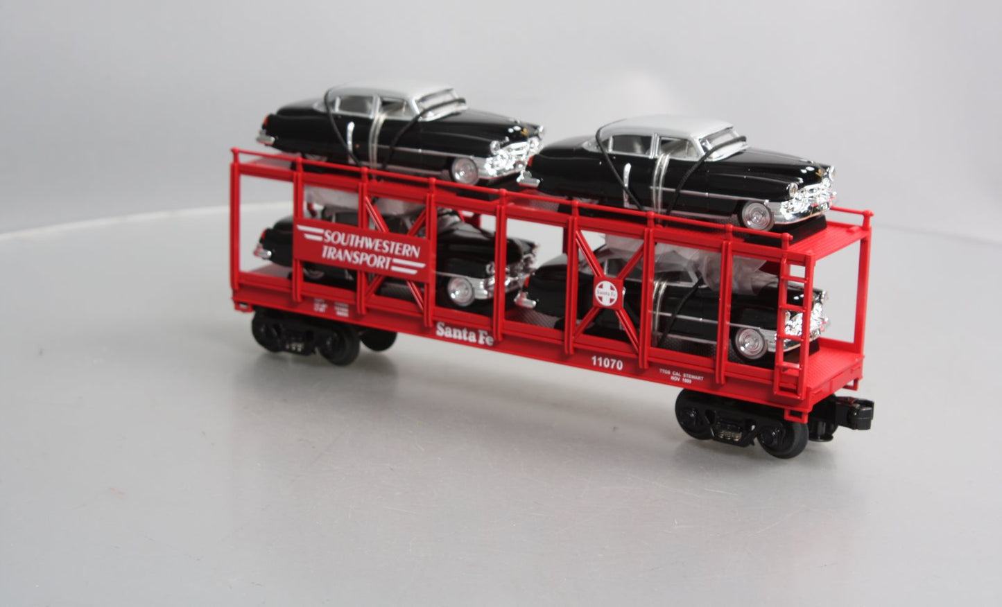 MTH 30-7659 O Gauge T.T.O.S. 1999 Auto Carrier w/ERTL 1952 Cadillac's #11070 NIB
