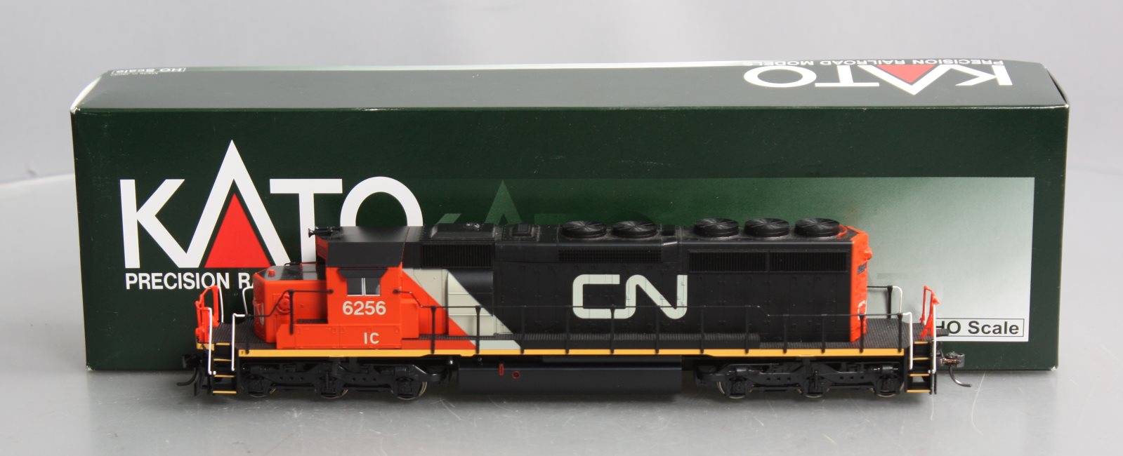 Kato 37-6603A HO Scale Canadian National SD40-2 Diesel Engine #6256