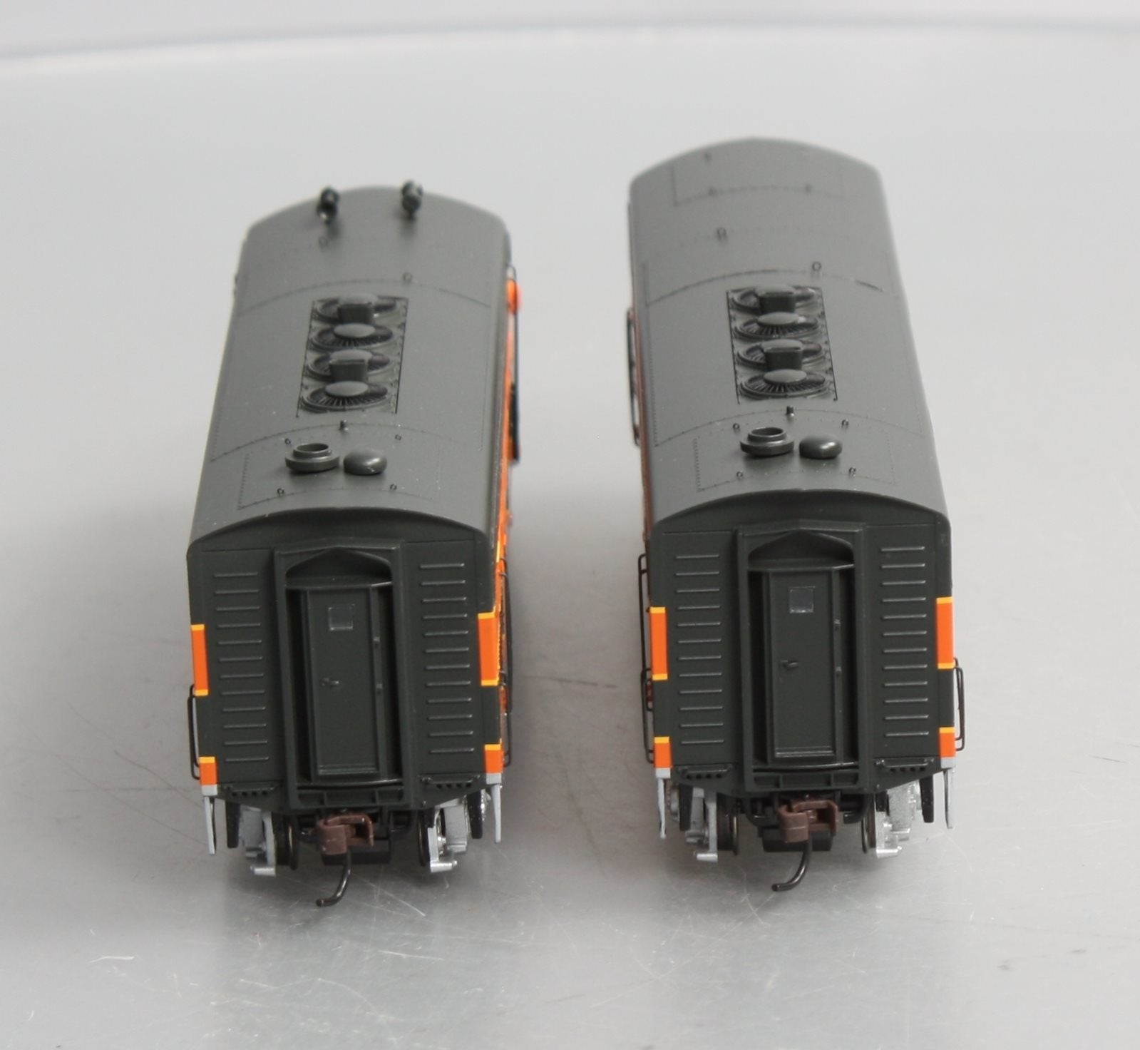Athearn G2527 HO Scale Great Northern F-3A/F-3B Diesel Set #353A & #353B LN/Box