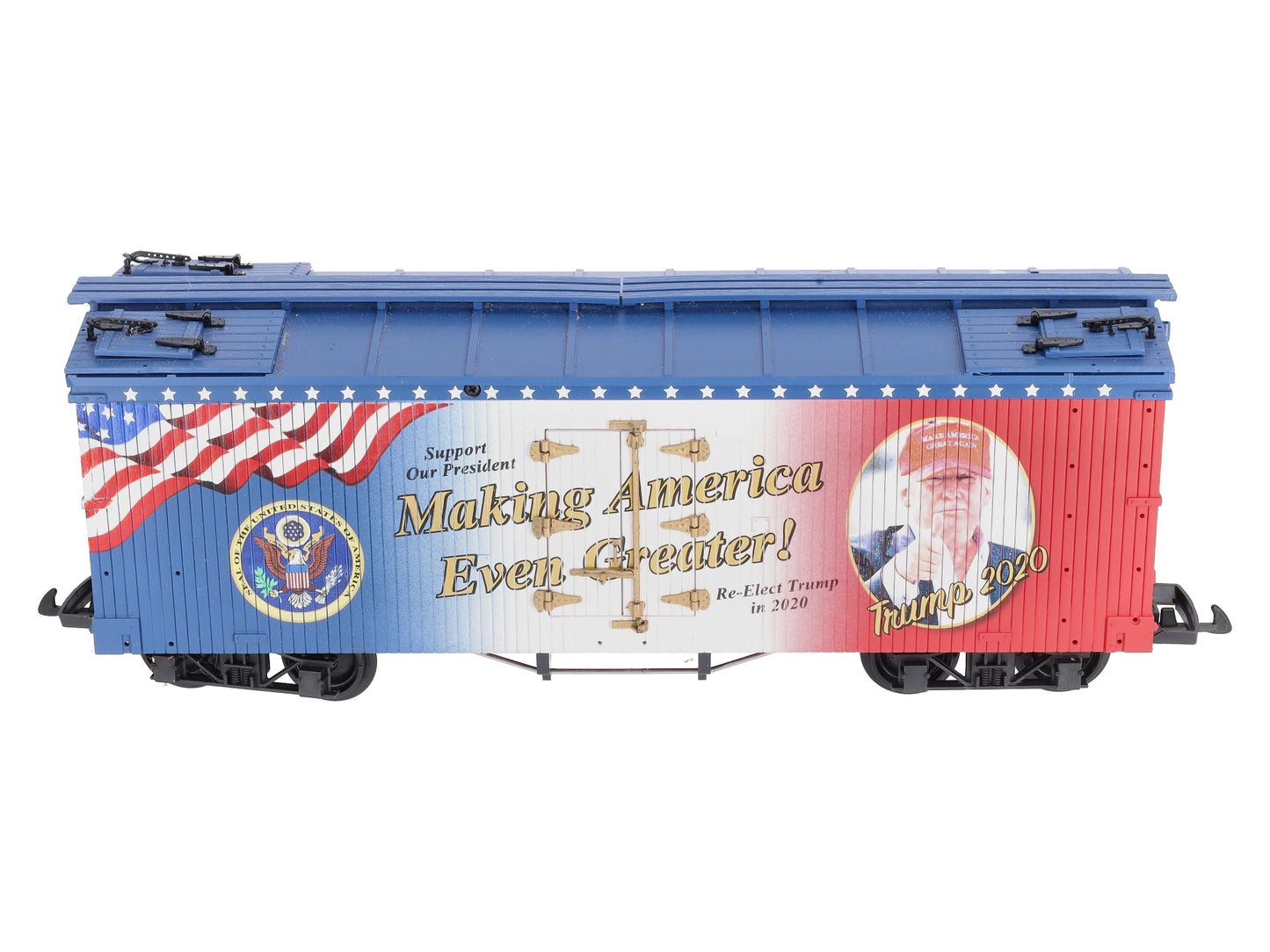 USA Trains R16043 G Scale Make America Even Greater Reefer Car