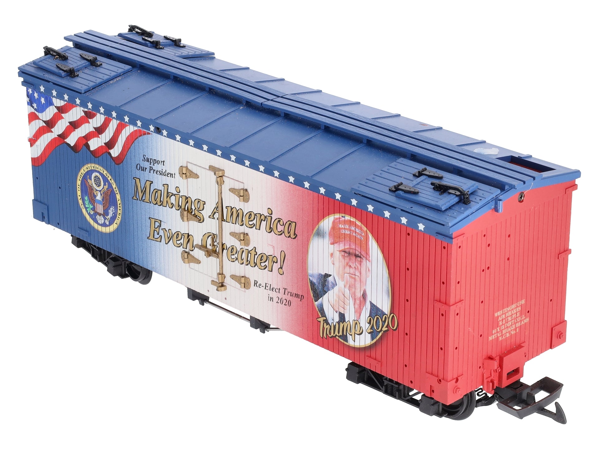 USA Trains R16043 G Scale Make America Even Greater Reefer Car