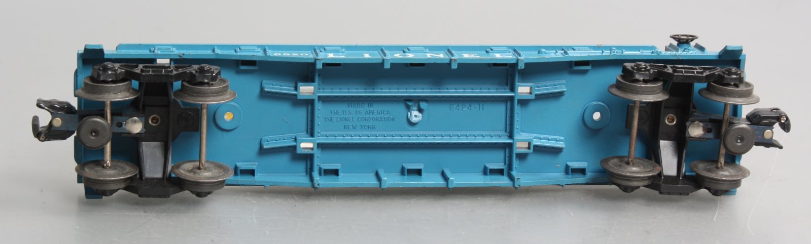 Lionel 6820 Vintage O Flatcar w/ Helicopter & Rockets