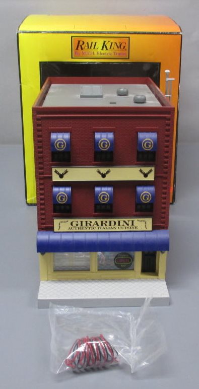 MTH 30-90050 O Assembled Girardini's Italian 3-Story Restaurant w/Blinking Sign EX/Box
