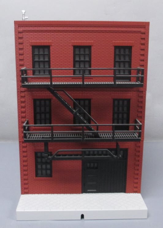 MTH 30-90050 O Assembled Girardini's Italian 3-Story Restaurant w/Blinking Sign EX/Box