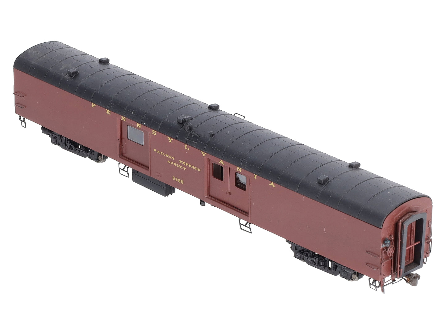 Rapido Trains 106072 HO Scale Pennsylvania 73' 6" Smooth Side Baggage #9325