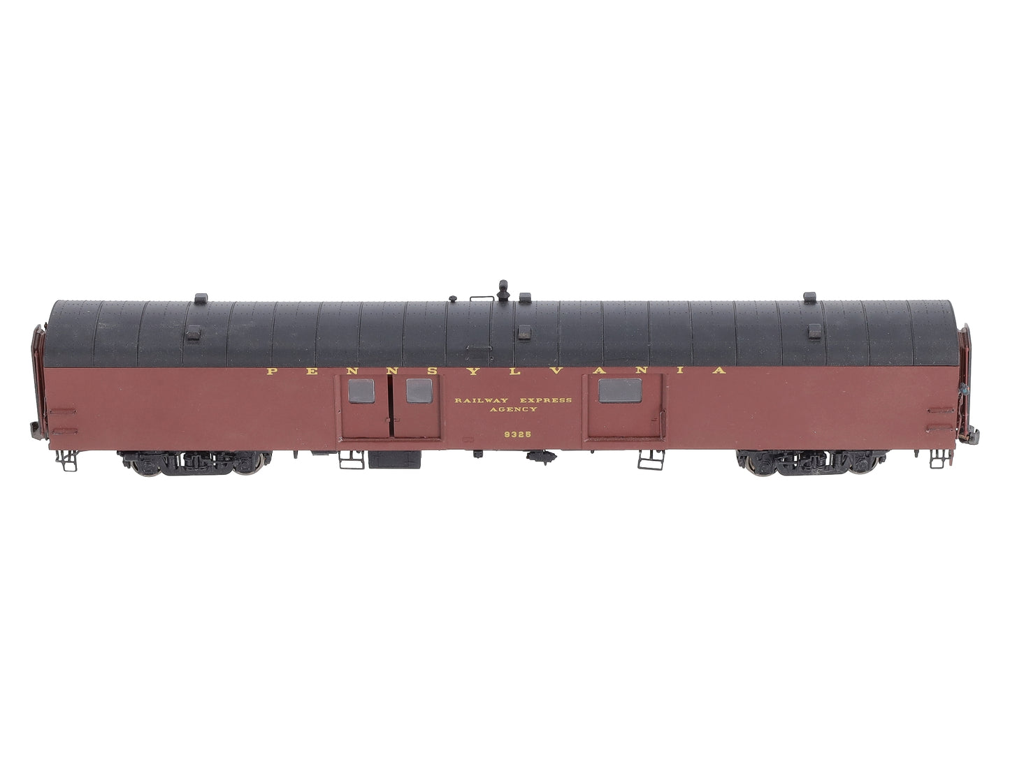 Rapido Trains 106072 HO Scale Pennsylvania 73' 6" Smooth Side Baggage #9325