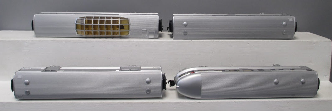 MTH 30-6133 O Reading RailKing O-27 Streamlined Passenger Car Set (Set of 4) NIB