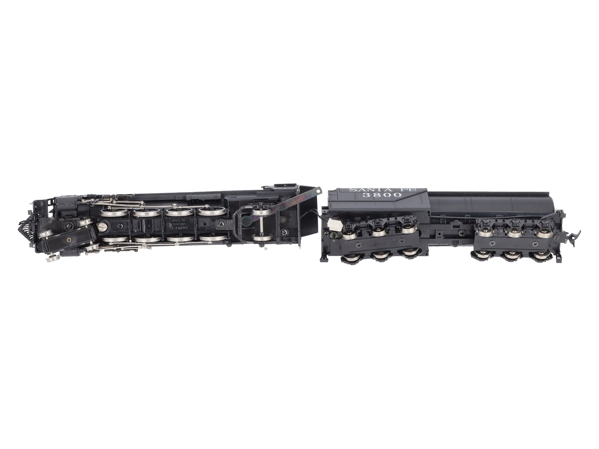 IHC M630 HO Scale Santa Fe Mountain 4-8-2 Steam Locomotive & Tender #3800 LN/Box