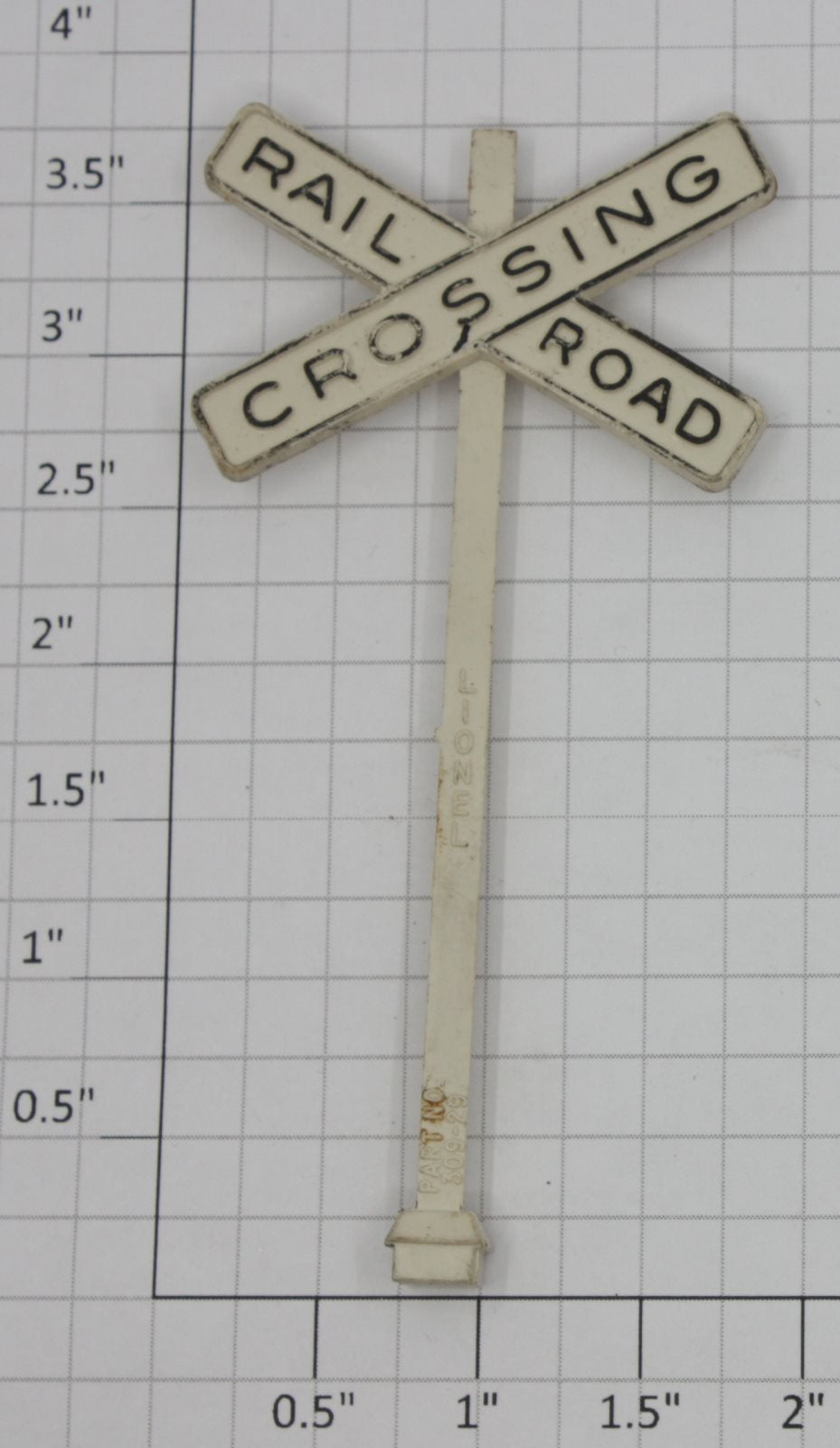 Lionel 309-29 O Railroad Crossing Sign