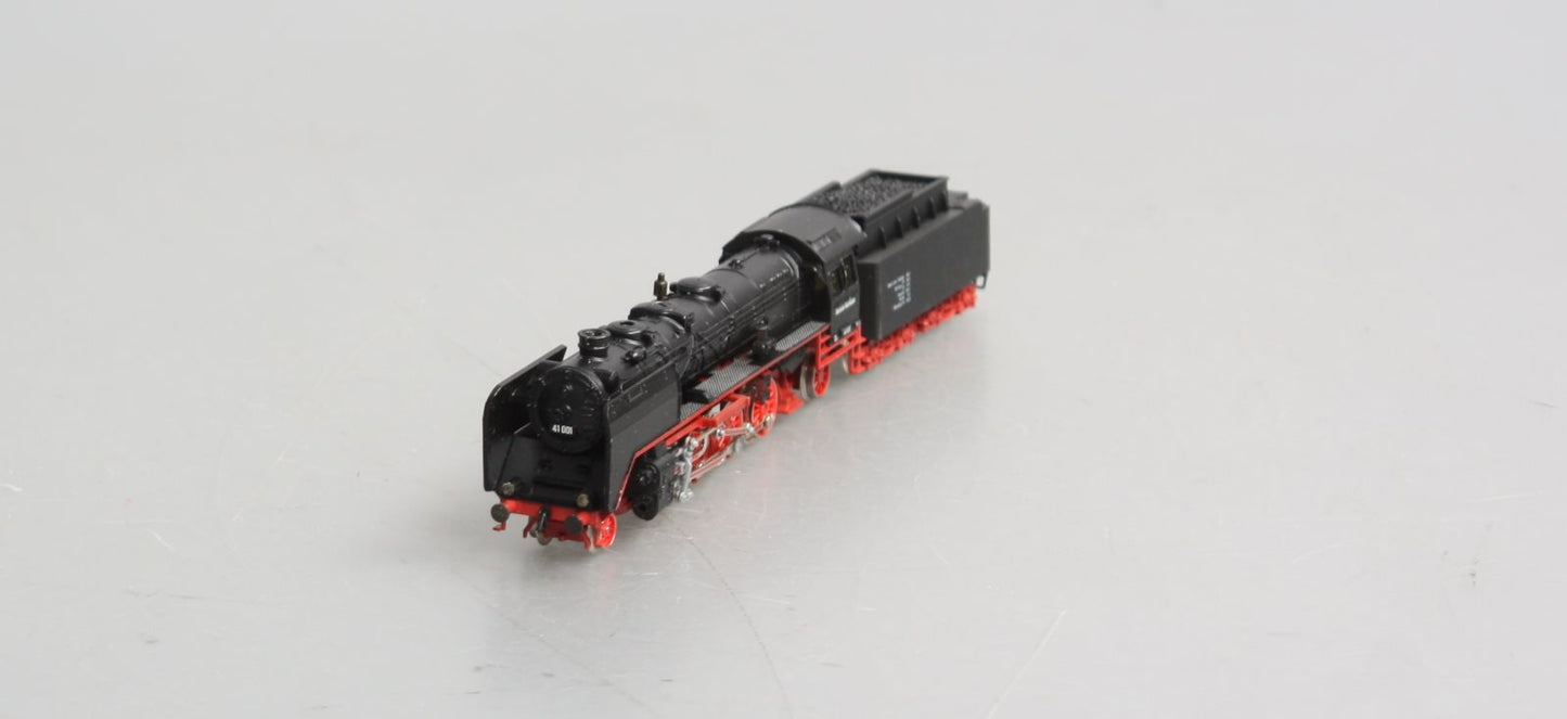Arnold 2511 N Scale DR Deutsche Reichsbahn Locomotive  and Tender #41 001 LN/Box