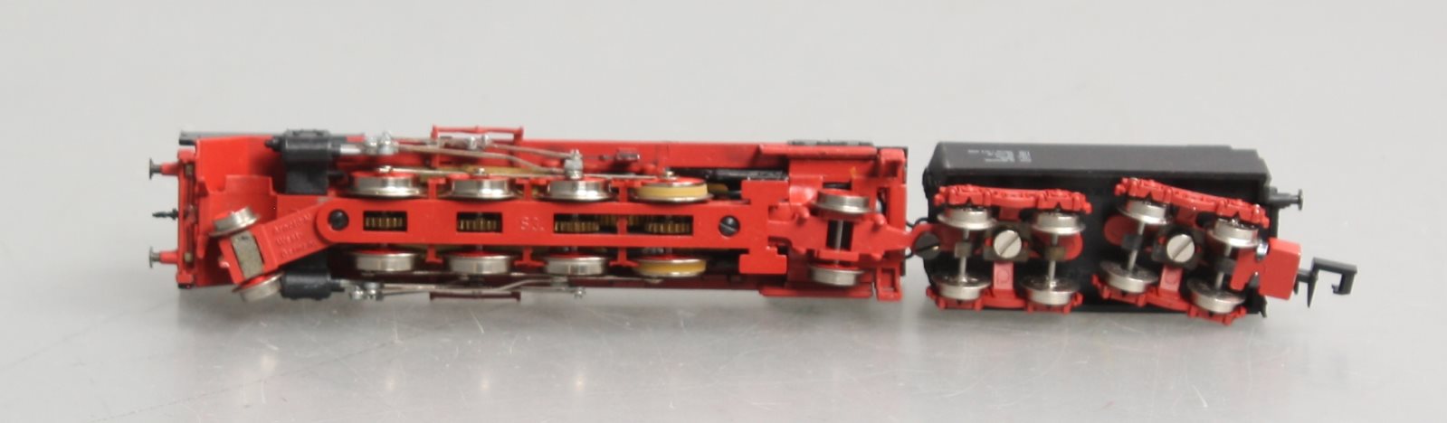 Arnold 2511 N Scale DR Deutsche Reichsbahn Locomotive  and Tender #41 001 LN/Box
