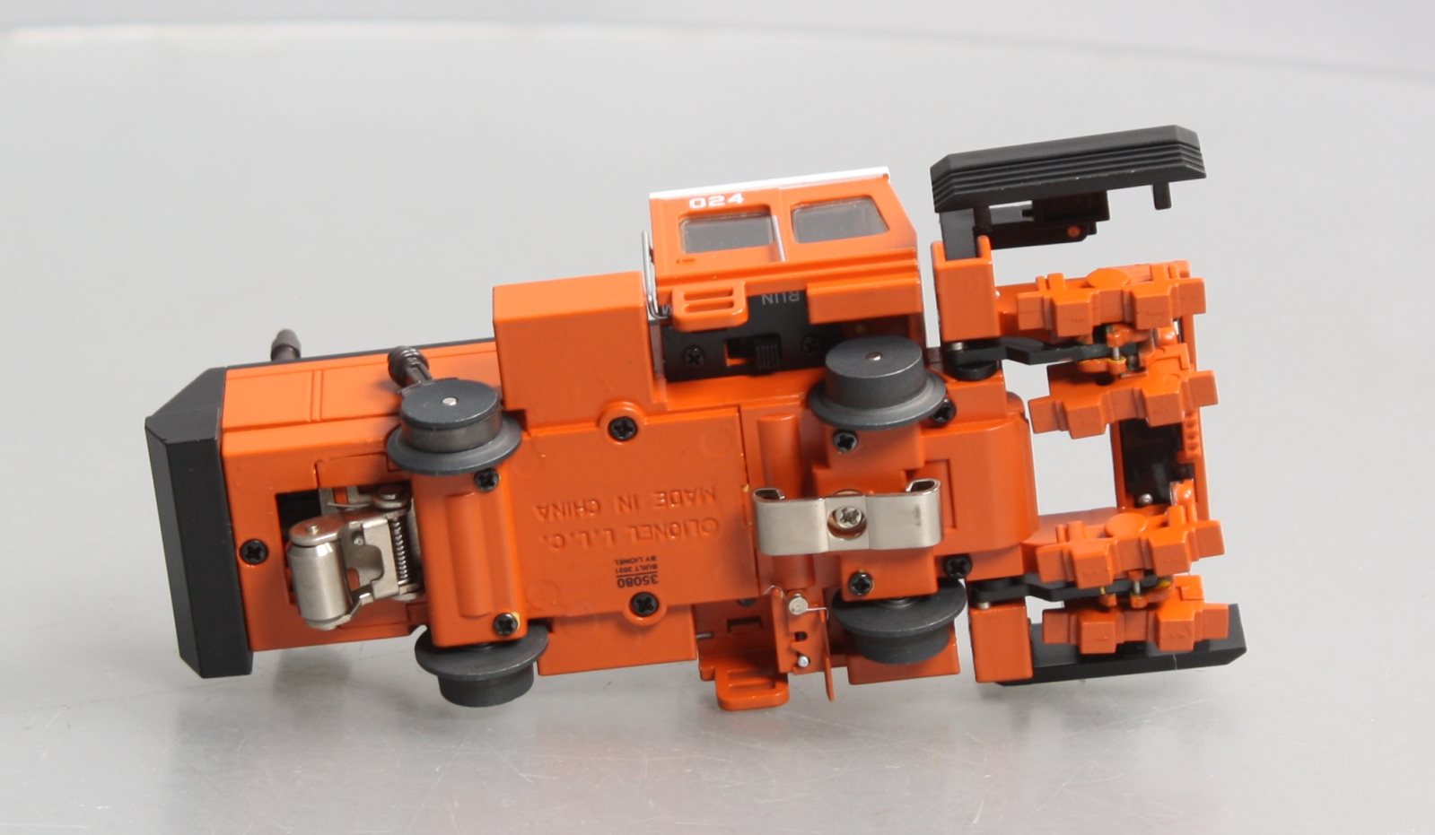 Lionel 2135080 O Burlington Northern Santa Fe TMCC Ballast Tamper NIB