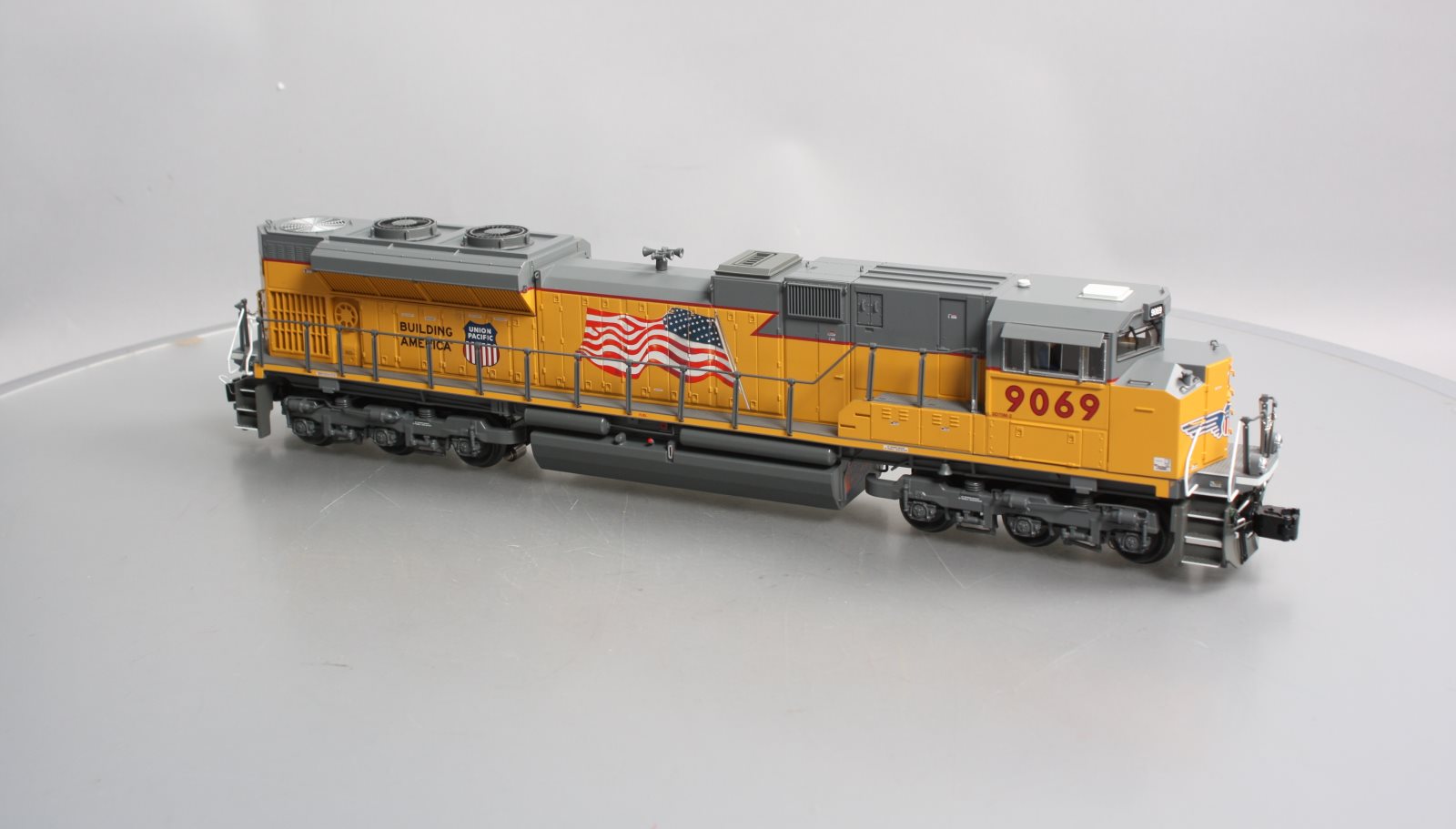 Lionel 2033322 O Union Pacific SD70AH Diesel Locomotive #9069