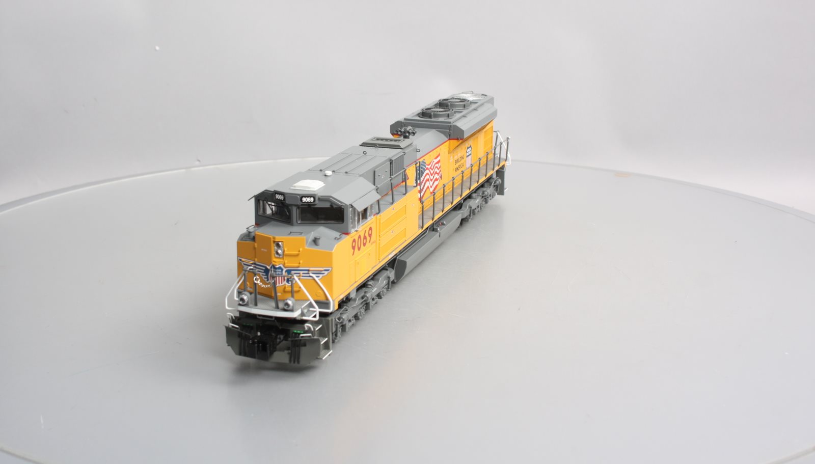 Lionel 2033322 O Union Pacific SD70AH Diesel Locomotive #9069
