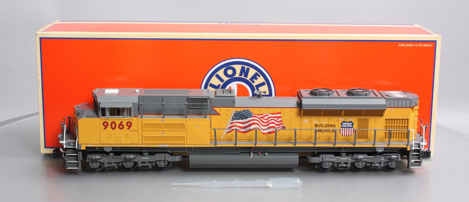 Lionel 2033322 O Union Pacific SD70AH Diesel Locomotive #9069