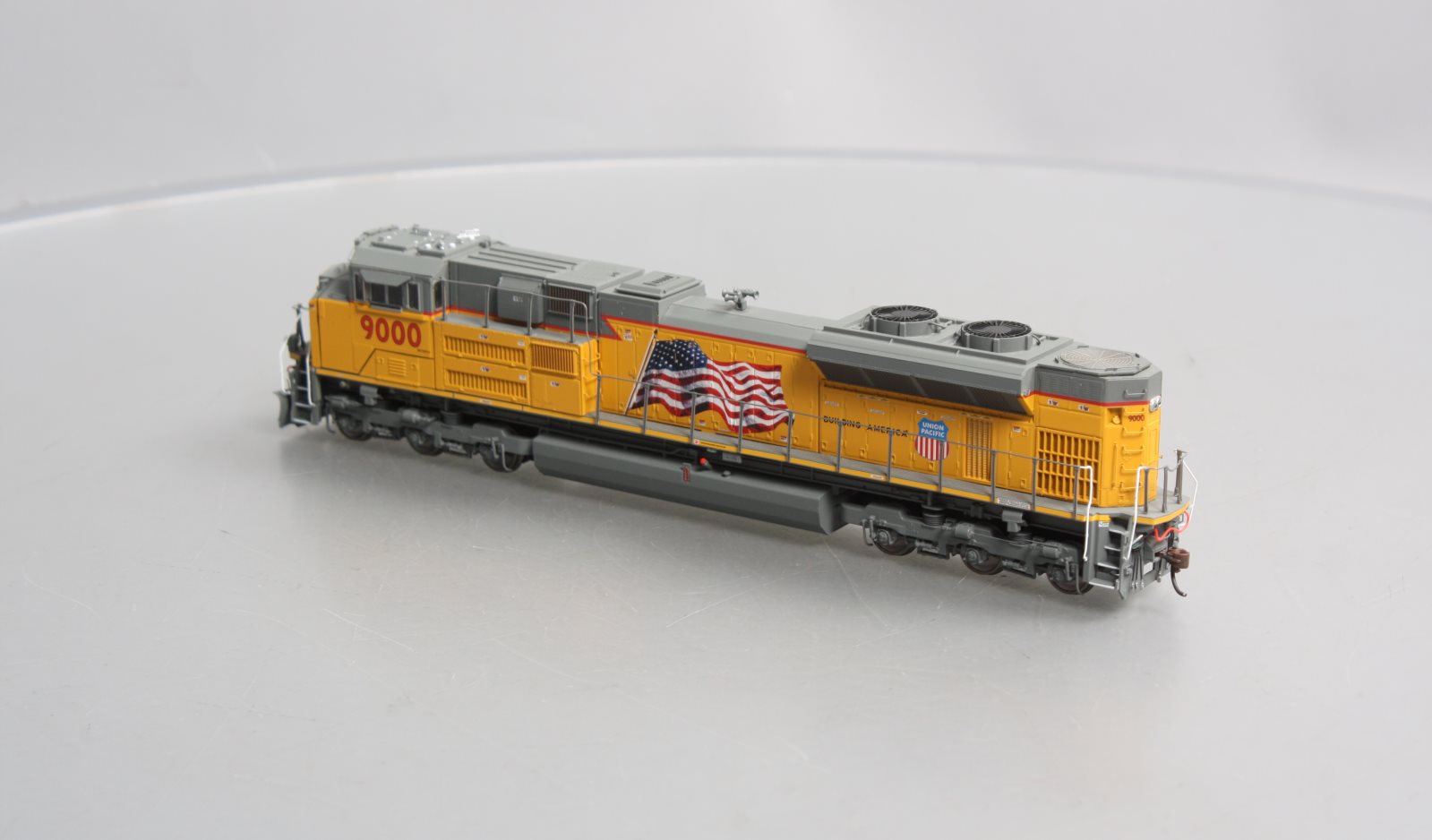 Athearn G89830 HO Union Pacific SD70ACe Diesel Locomotive with DCC & Sound #9000