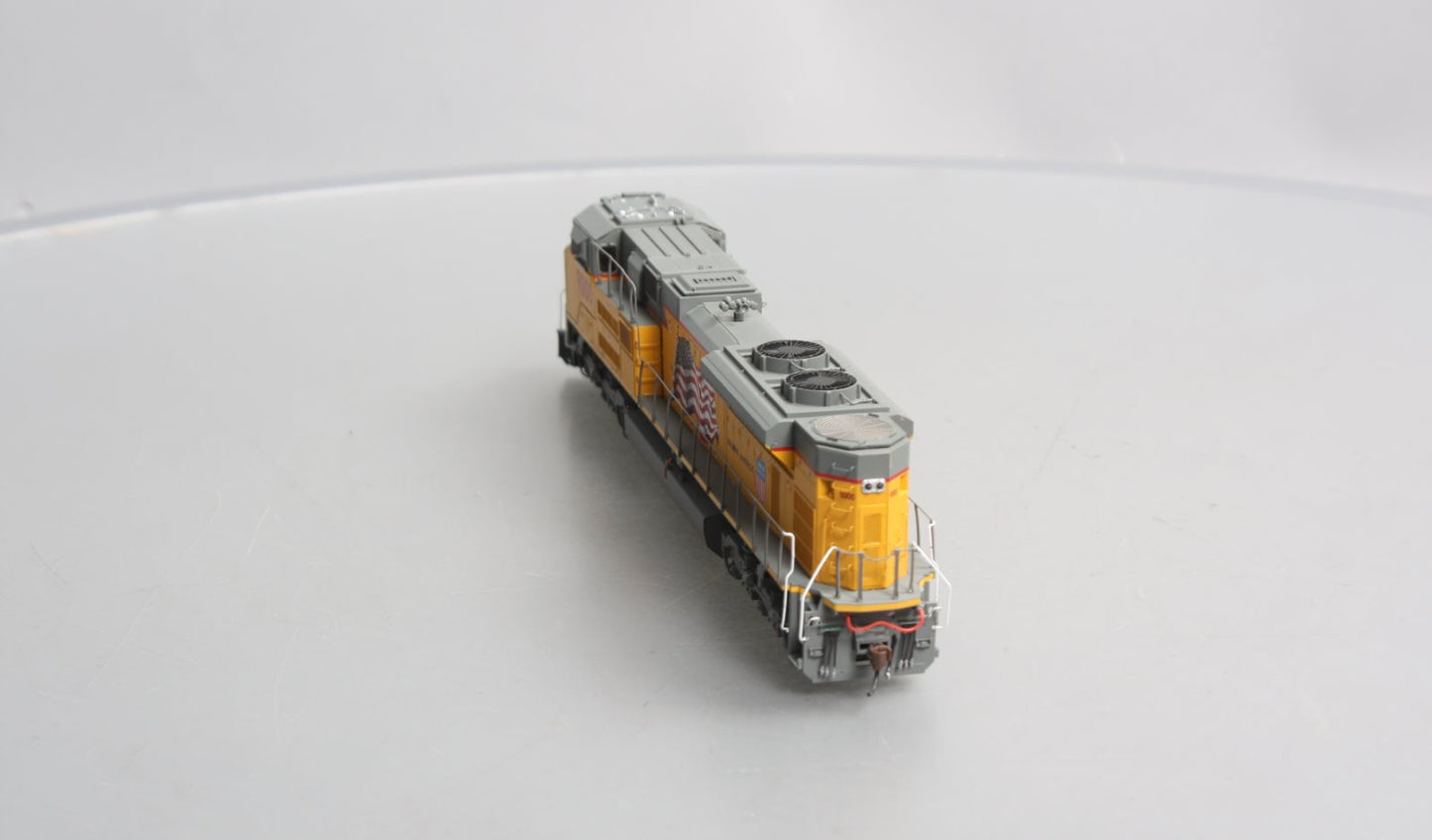 Athearn G89830 HO Union Pacific SD70ACe Diesel Locomotive with DCC & Sound #9000